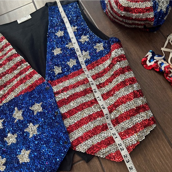 Vintage Sequin Americana Vest set with Cap and Bowtie sz 36 Stars and Stripes - Picture 7 of 9
